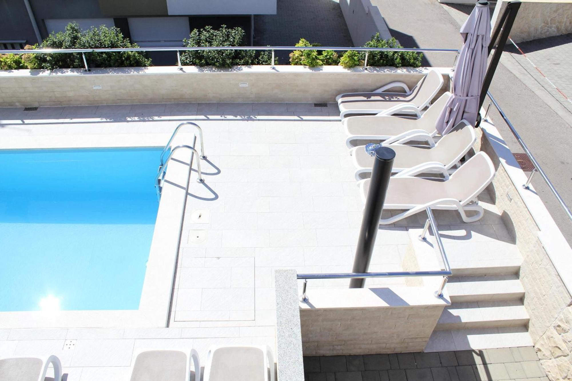 Villa Lumada Pool Apartments Novalja Eksteriør bilde